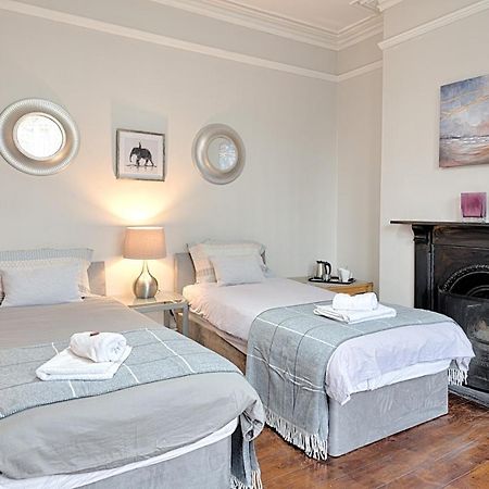 Willows-Cardiff Guest House Extérieur photo