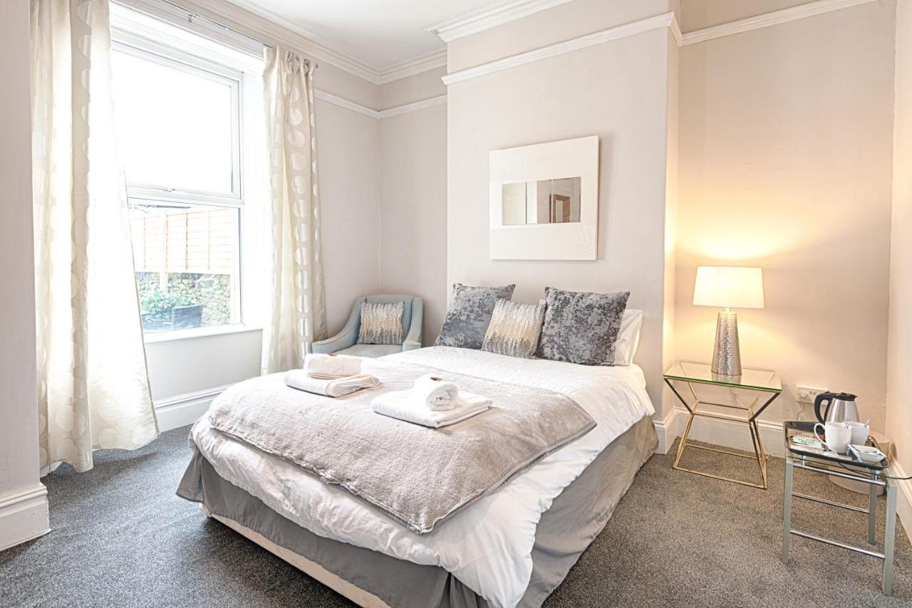 Willows-Cardiff Guest House Extérieur photo