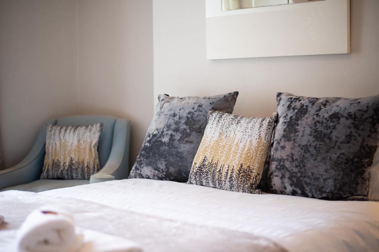 Willows-Cardiff Guest House Extérieur photo